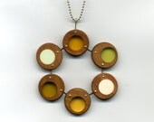 n 6 circle lichen necklace