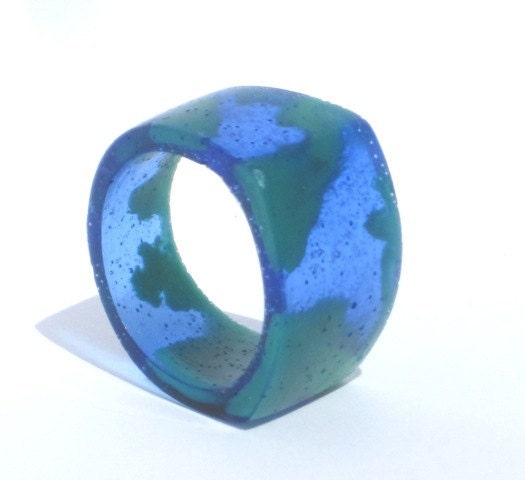 Handcrafted resin ring. "broken rules"