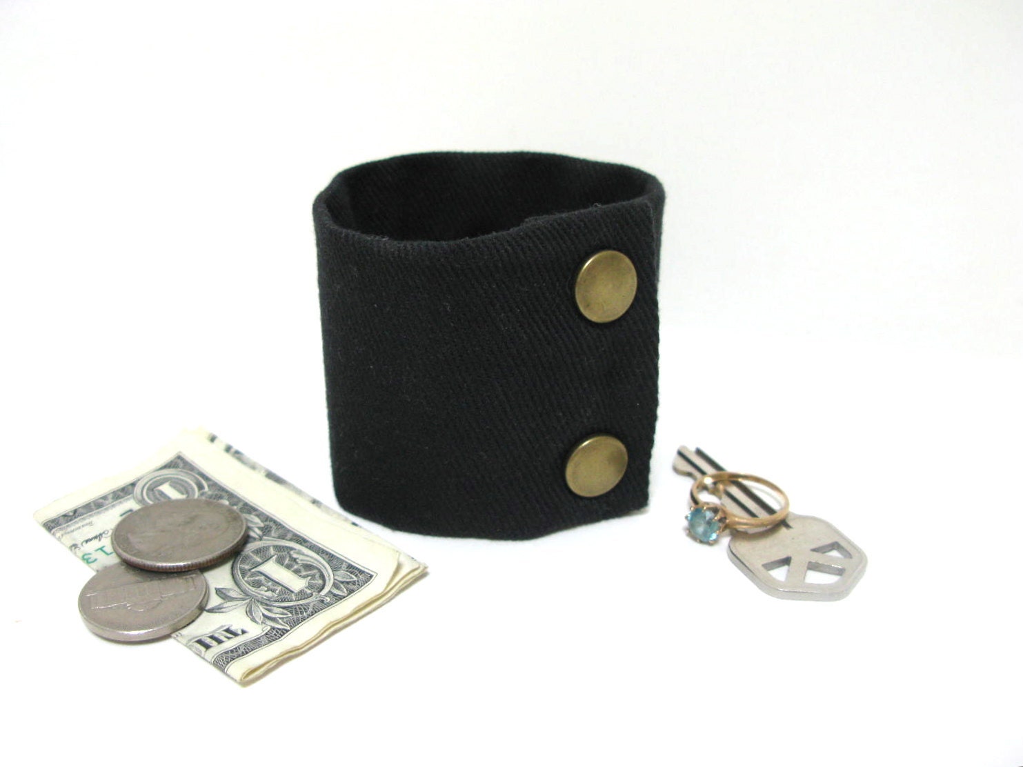 Secret Stash Money Cuff -   Black - hide your cash, key, jewels, health info ,  in a hidden inside zipper...