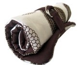 crochet hook organizer - brown flowers