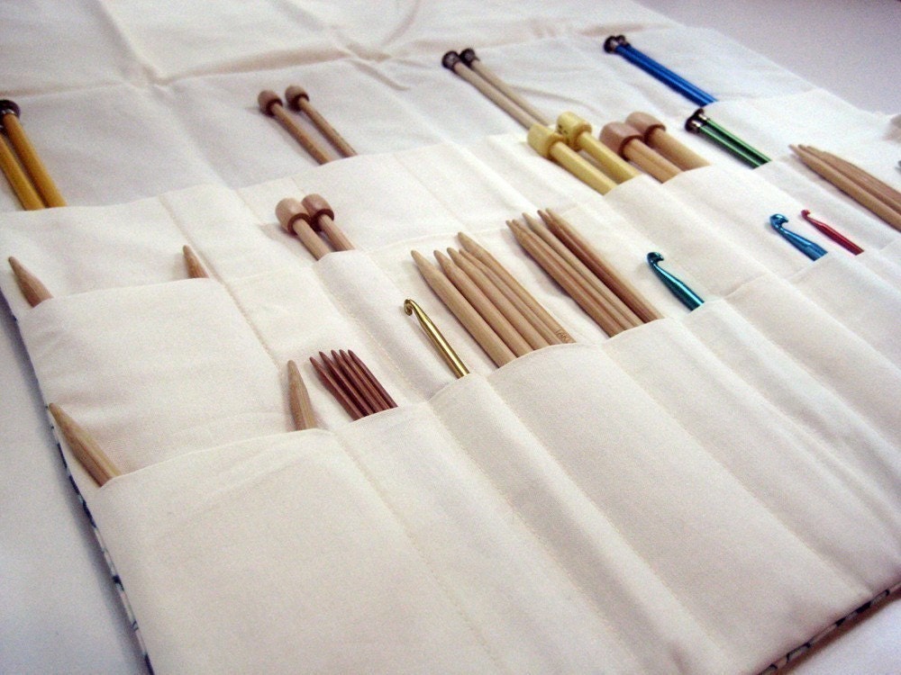 multi purpose knitting needle organizer - peach birds