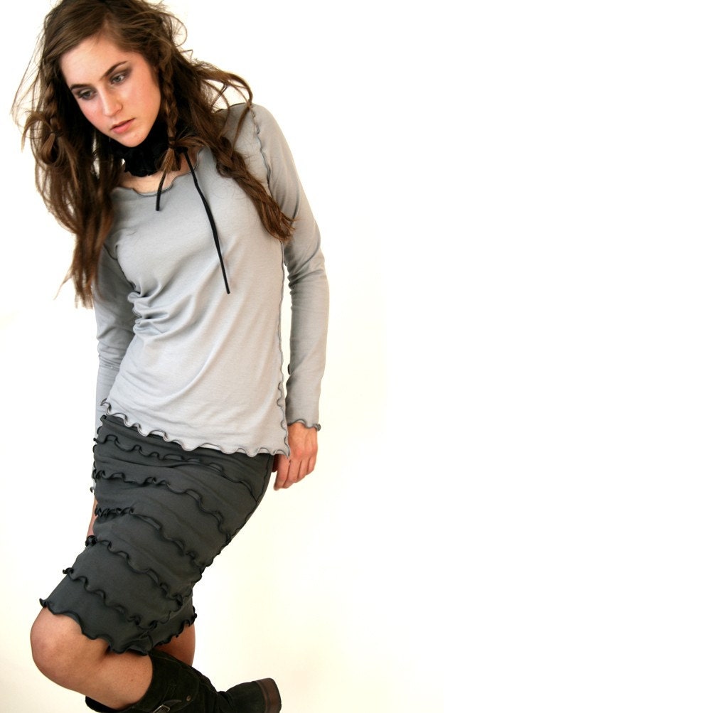 ruffled pencil skirt
