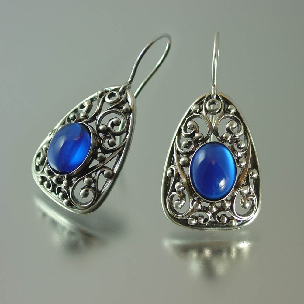 GERTRUDE Sapphire silver earrings