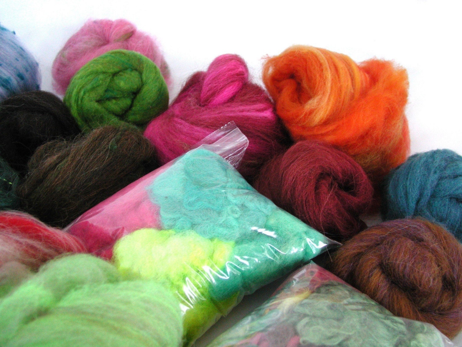 MOXIEMIX FIBER FIX 1 pound Art Club assortment to spin or felt