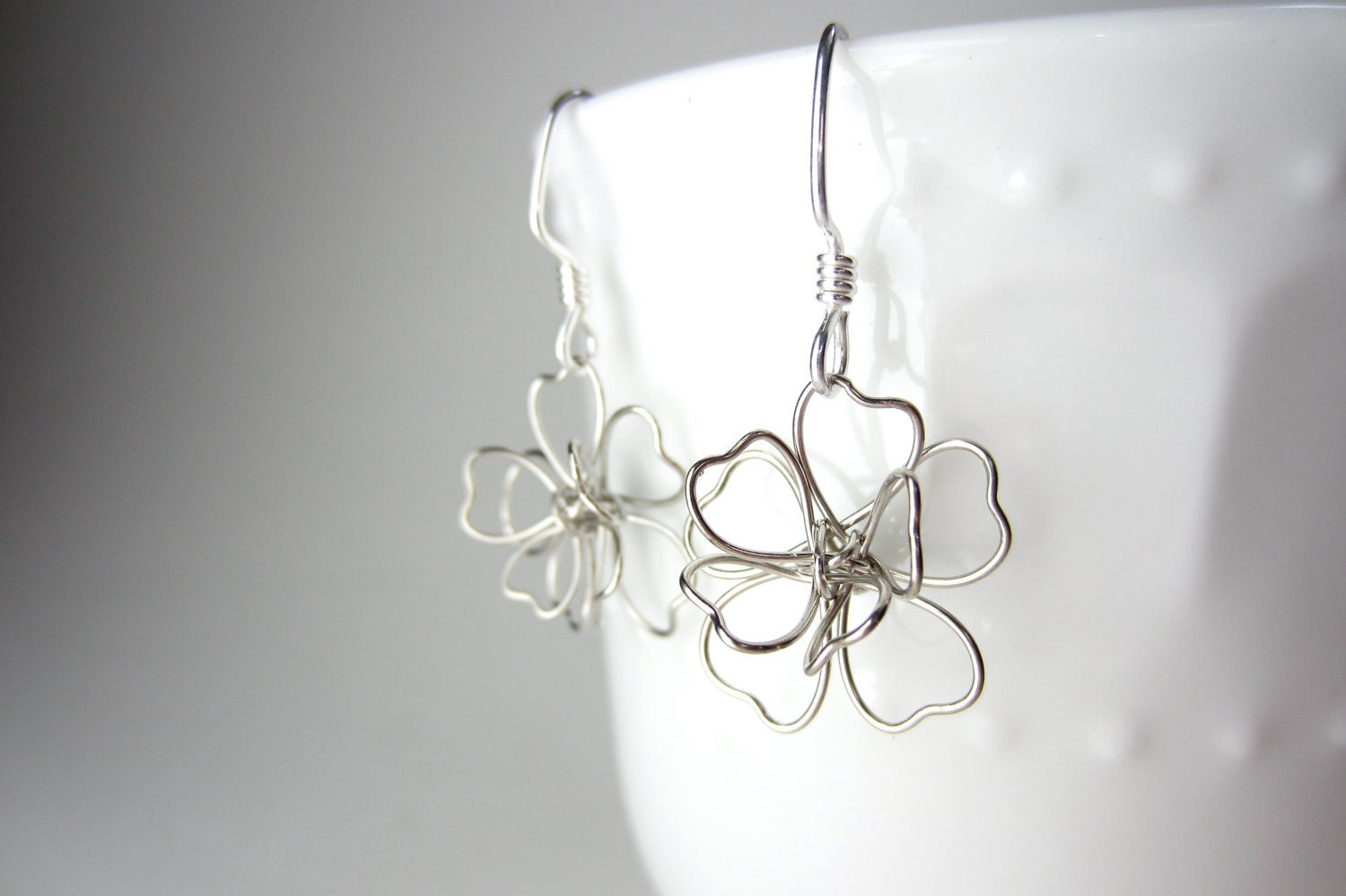 Wire Wrapped Flower Earrings, Modern Rose Earrings, Silver Jewelry Minimalist Jewelry Floral Earrings Delicate forest nature airy chic boho