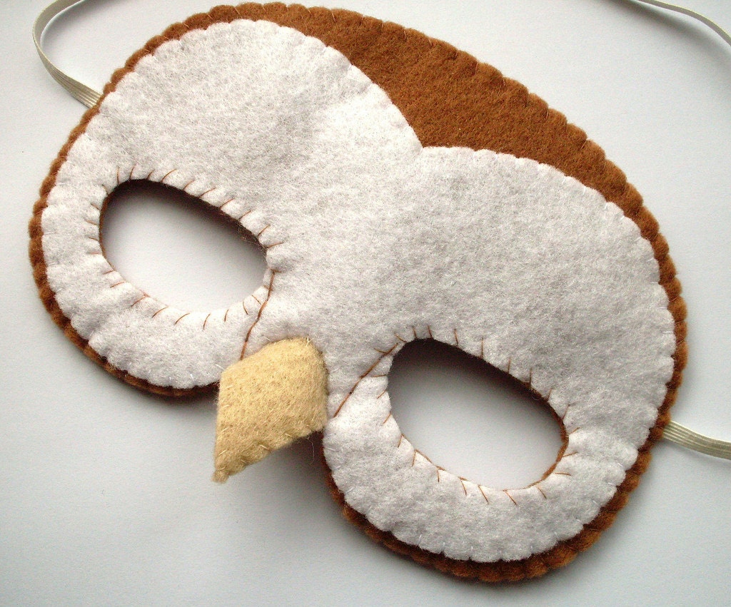 Felt Barn Owl Mask, white, light brown, woodland