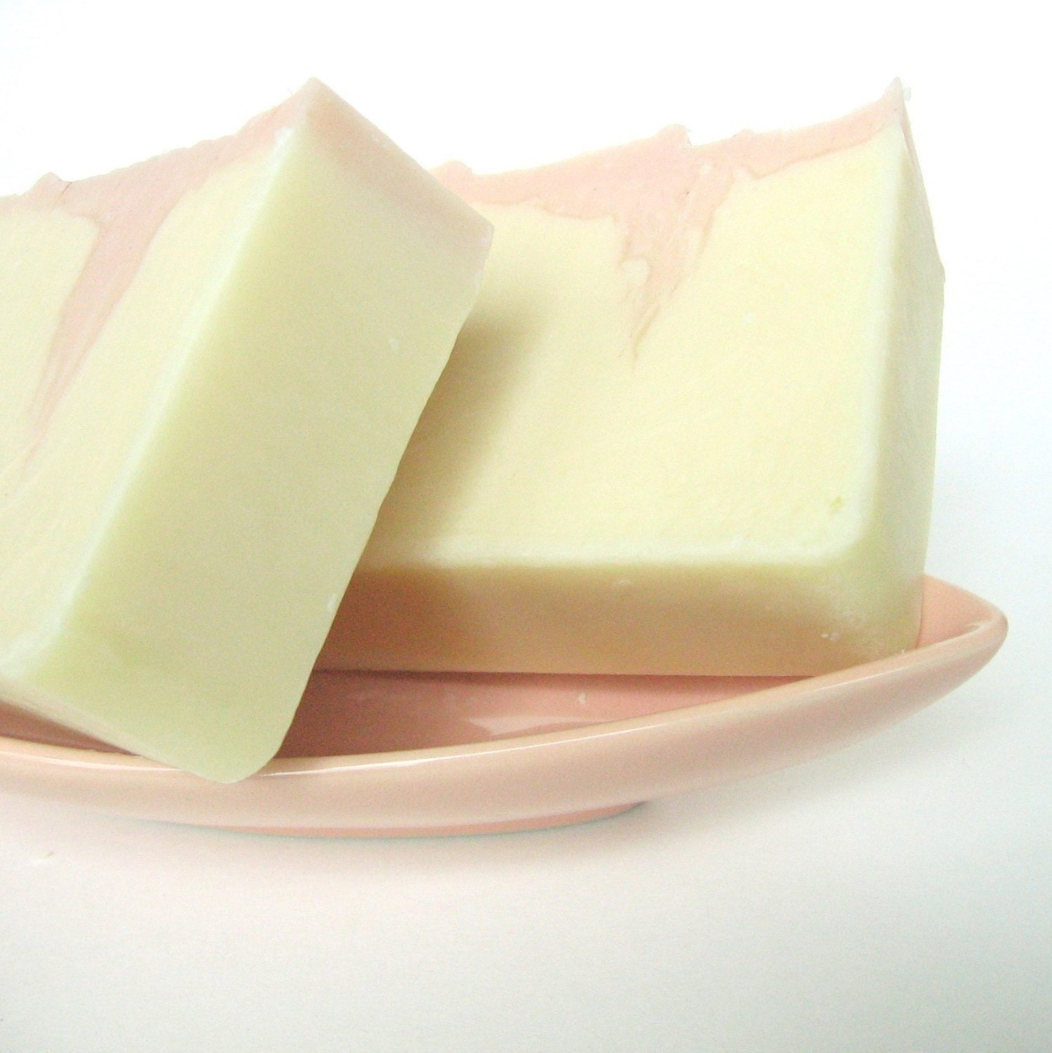 Pomegranate Juice Shampoo Bar with Meadowfoam Seed Oil and Rice Protein