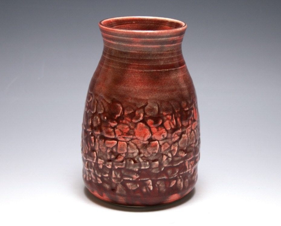Textured Vase in Faded Red and Black