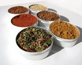 dry rub grilling kit. small gourmet BBQ blends kit for chicken and pork.  the perfect gift for a cook.