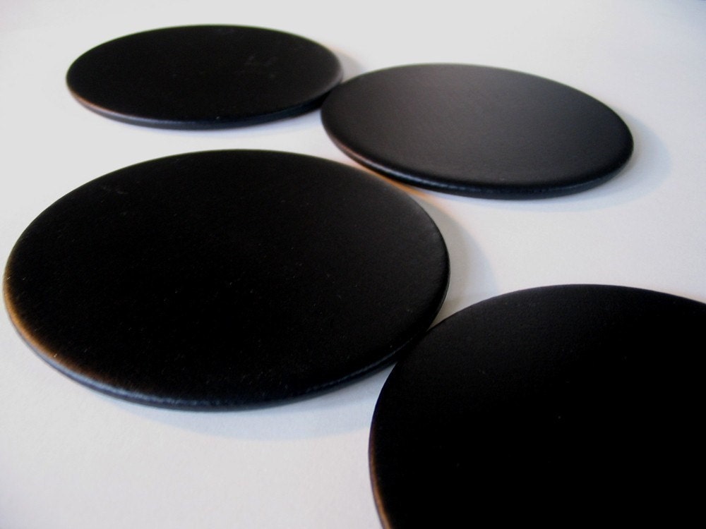 blackboard magnetic coasters set of four. stylish and practical. store them on your fridge.