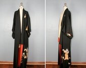 MAY SALE . vintage . silk . kimono . DANCING Geisha . antique . robe
