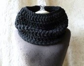 The Basics Cowl in black