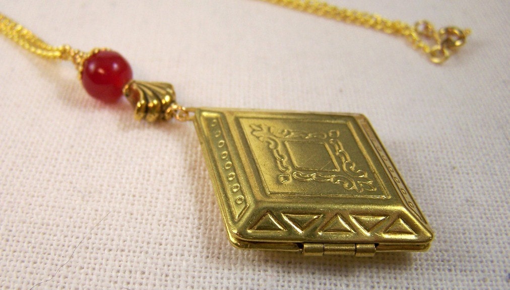 Vintage Locket and Jade Necklace