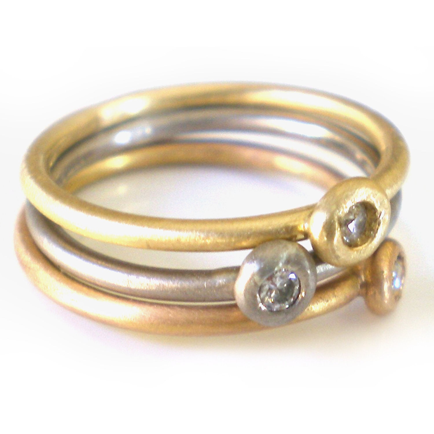 18K yellow gold ring with diamond stacking rings
