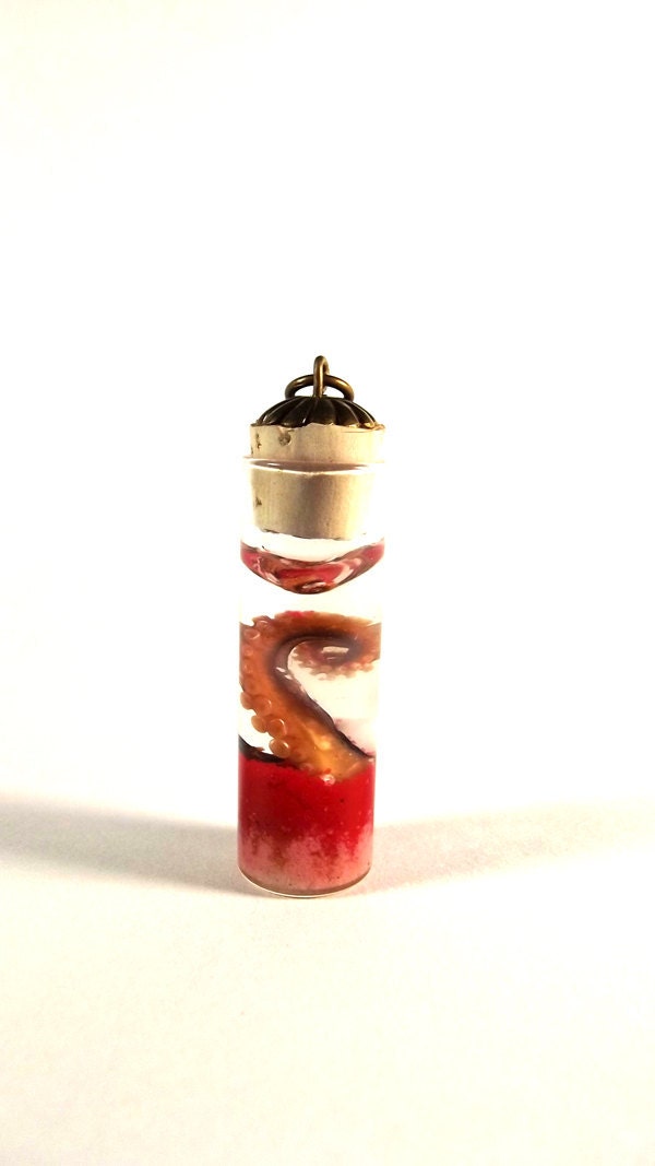 Tentacle Pendant Sp9