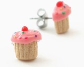 Birthday cupcake stud earrings (pink vanilla)