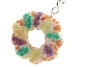 King cake necklace : Mardi Gras cake