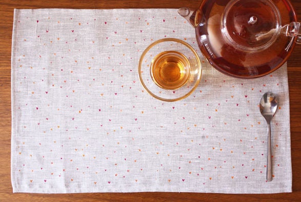placemats, hearts