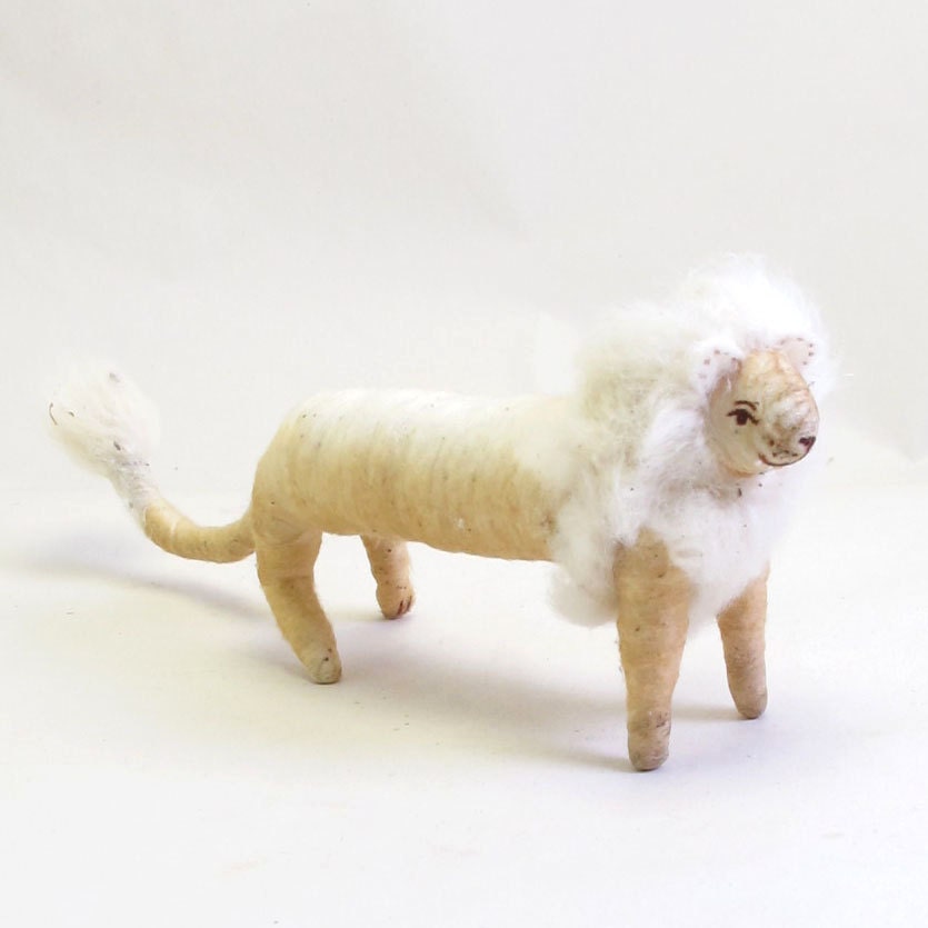 Vintage Inspired Spun Cotton Lion Ornament/Figure