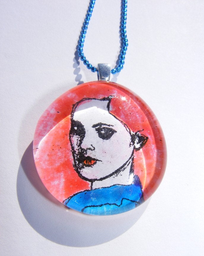 Amy ... Glass Pendant Necklace