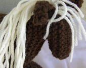 Lucky, waldorf-style knit pony