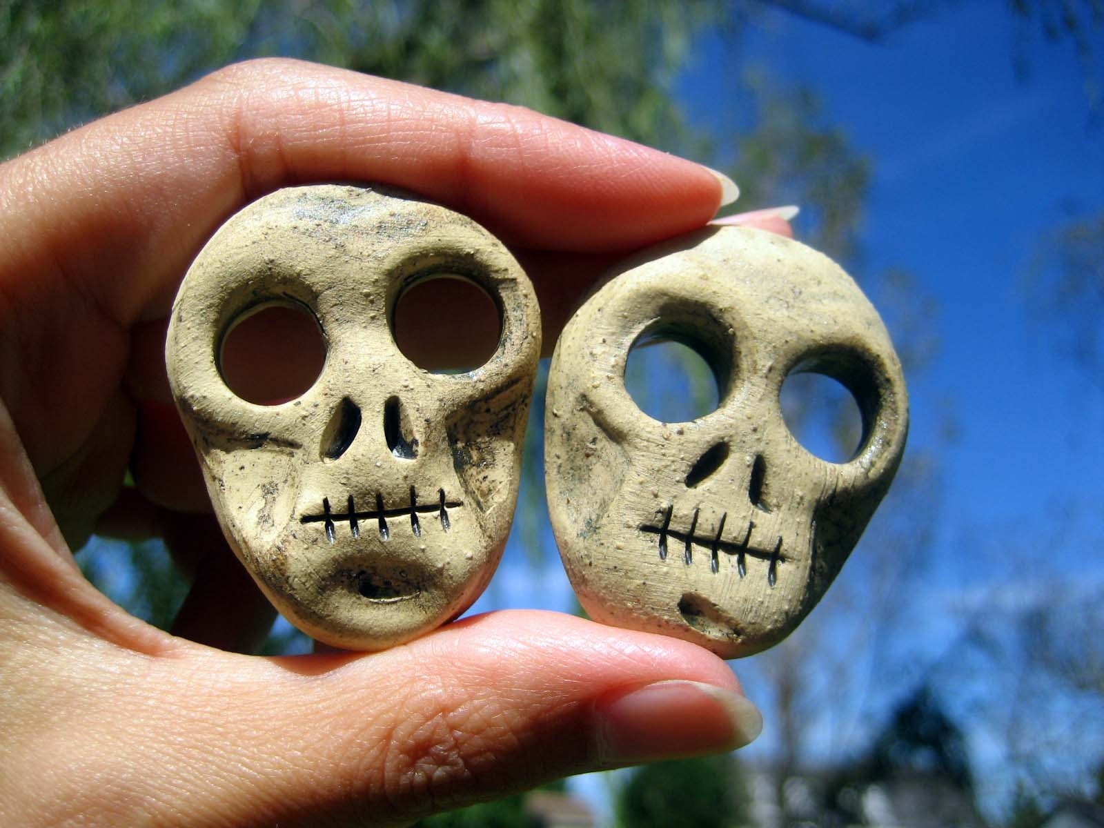 Two Day of the Dead Inspired Skull Buttons