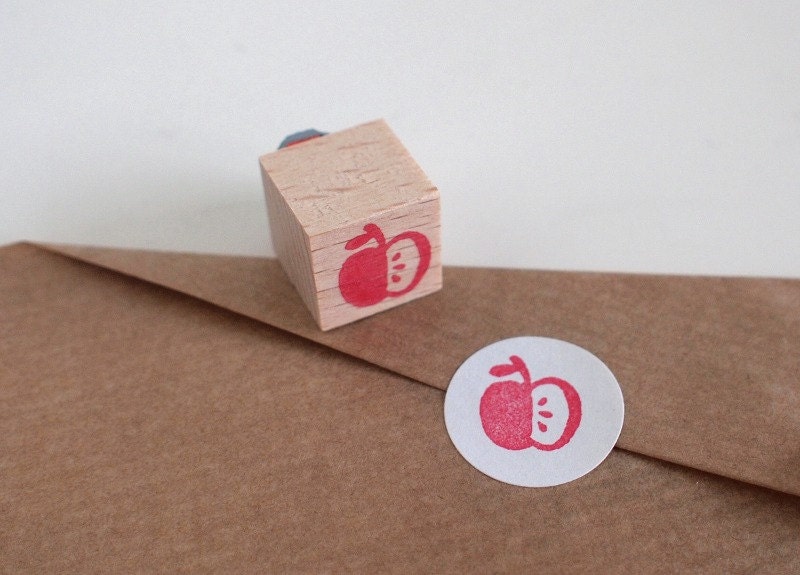 apple - mini stamp - 15x15mm - by SiebenMorgen