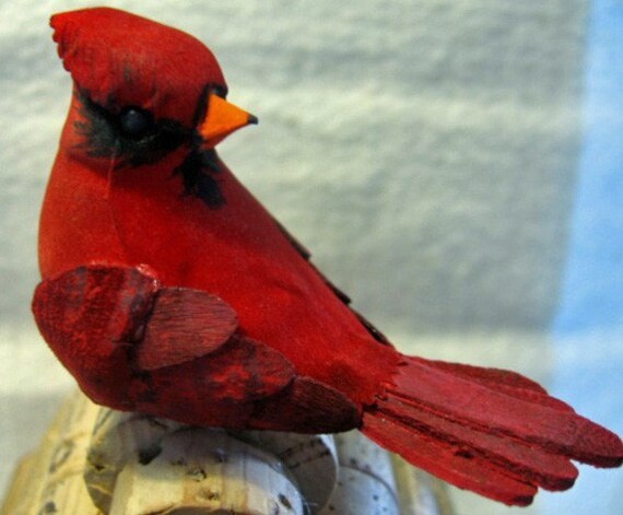 Cardinal Birdhouse with a Corky Roof