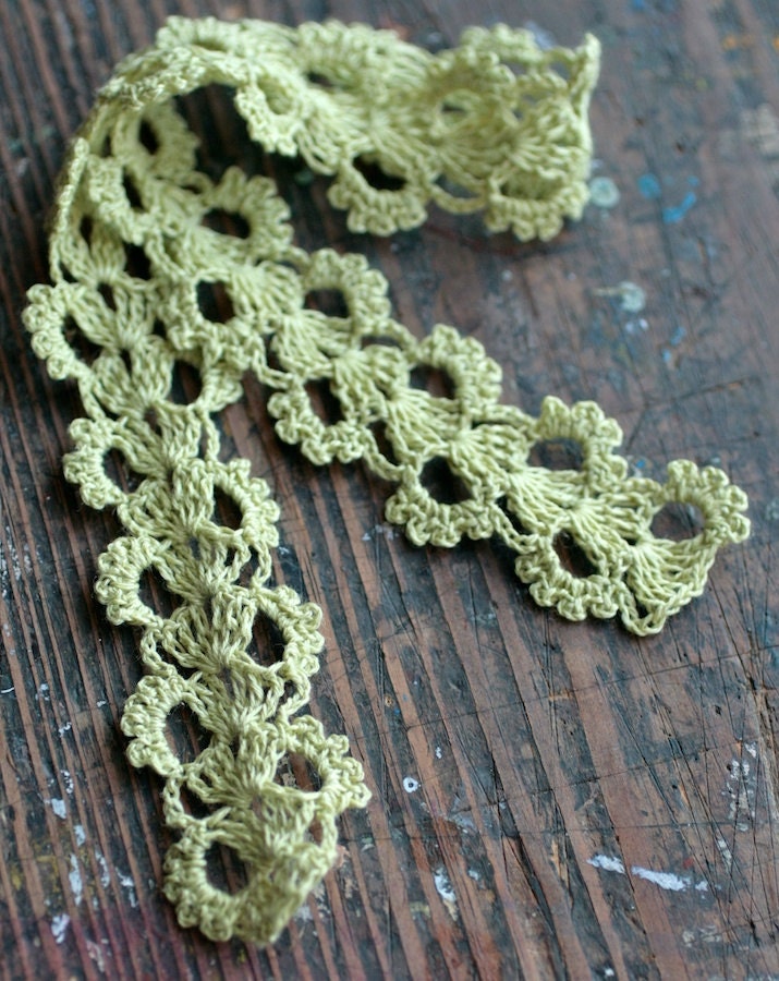 Hand Crocheted Linen Edging, Lace Trim -- yellowgreen