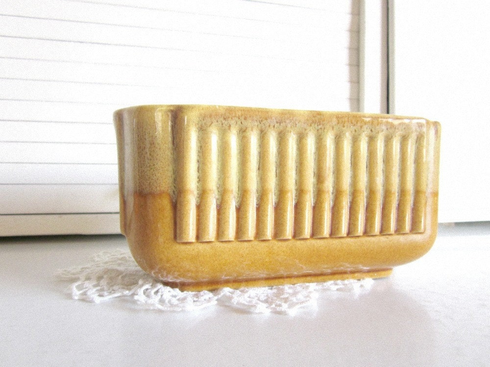 Vintage Haeger U.S.A. Pottery Planter, Gold Drip