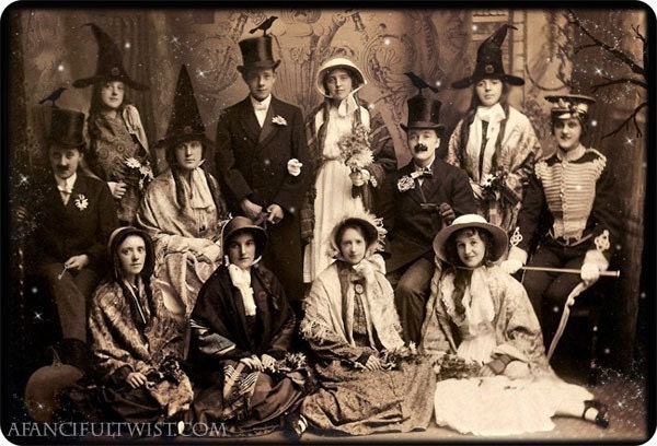 A Hauntingly Magical Celebration - 5 Postcard Set