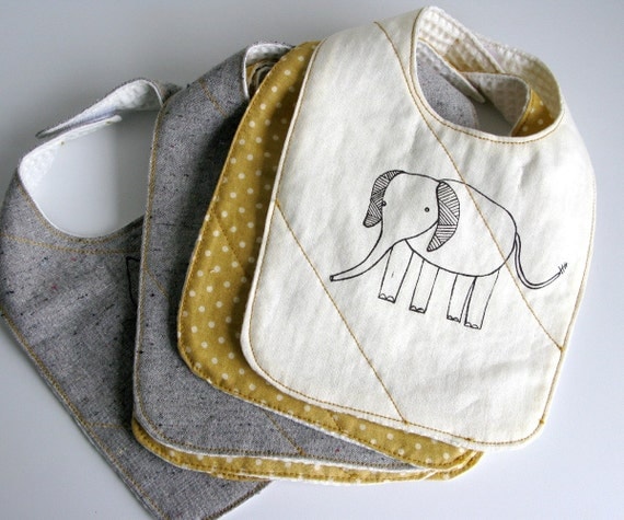 organic baby bib.