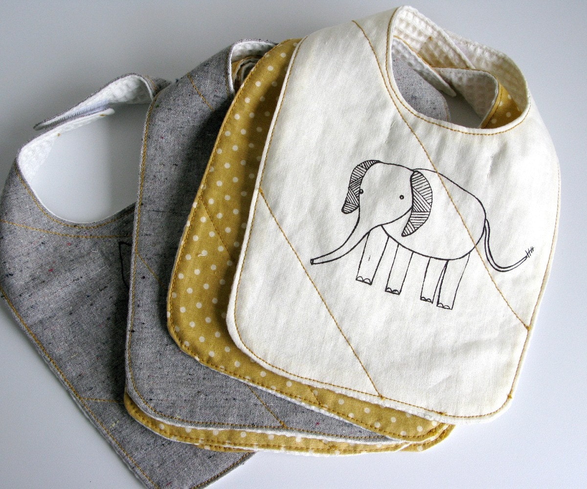 organic baby bib.