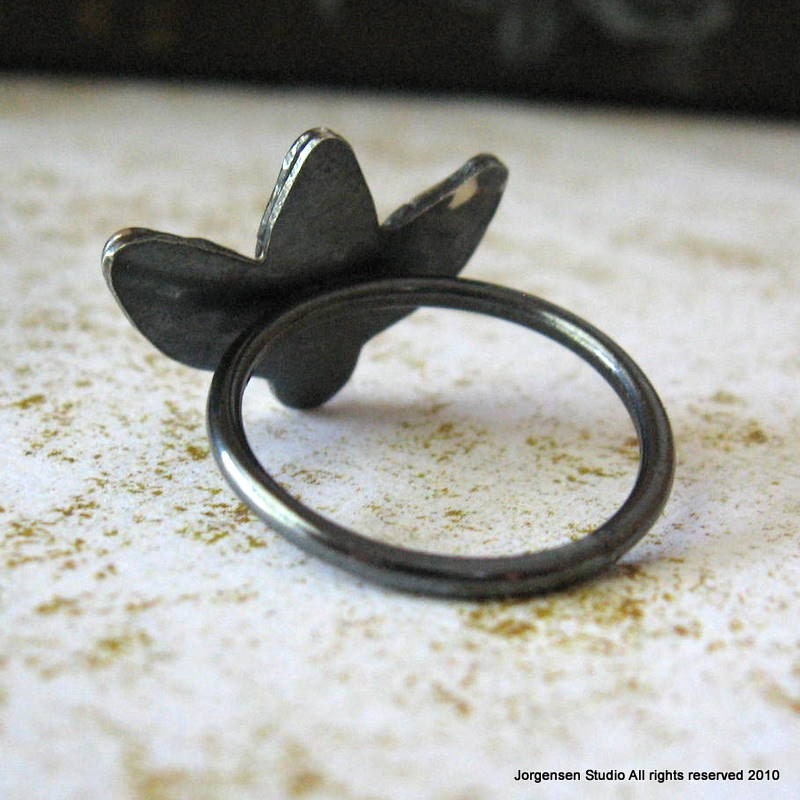 Lotus Ring in Sterling with Garnet
