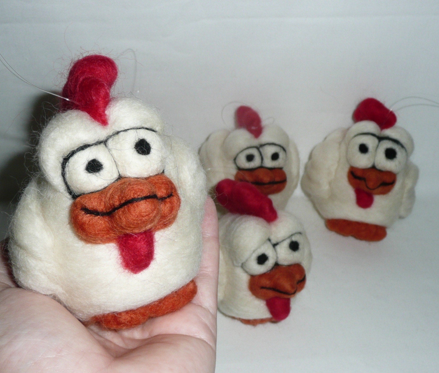 Lulu's cluckers - needle felted plump chicken decoration