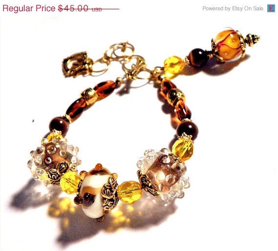 30% CEARANCe SALe and FREe SHIPPING   Handmade Lampwork Braceletwhite gold amber copper LB065