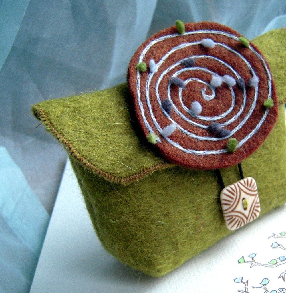 moss green felt standing pouch