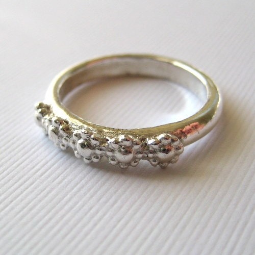Eco Friendly Tiny Flower Fine Silver Ring Size 7 .5