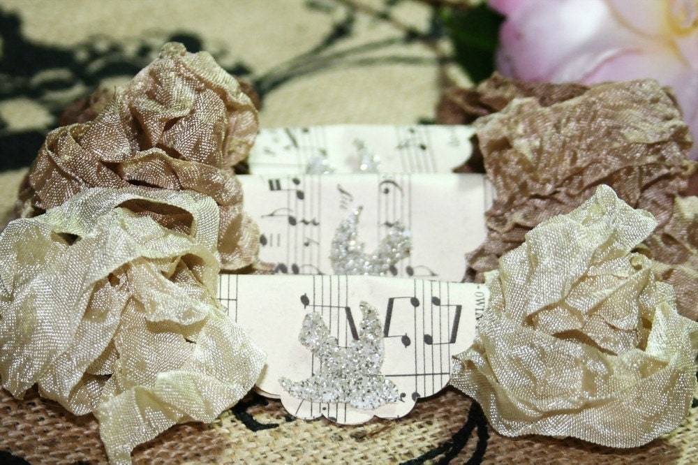 Seam Binding , Crinkled , Shabby , Wrinkled , Neutral , Tan ,  Beige ,  Brown , 15 Yds