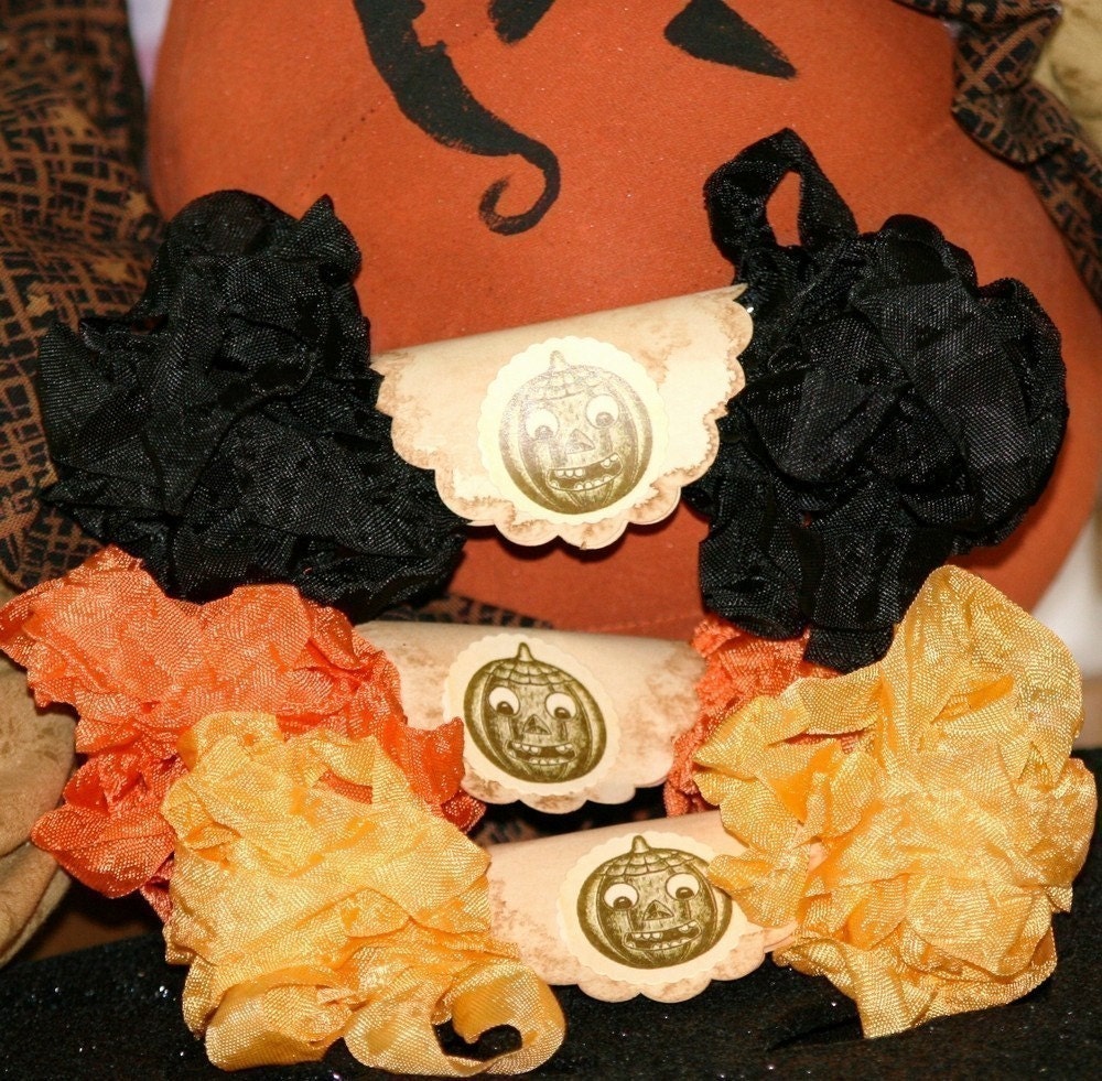 Seam Binding Ribbon 15 Yds Crinkled Vintage Halloween Orange Yellow Black
