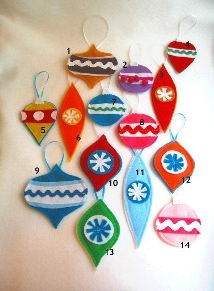 Christmas tree ornaments - retro style -  made from eco friendly felt.. set of 5