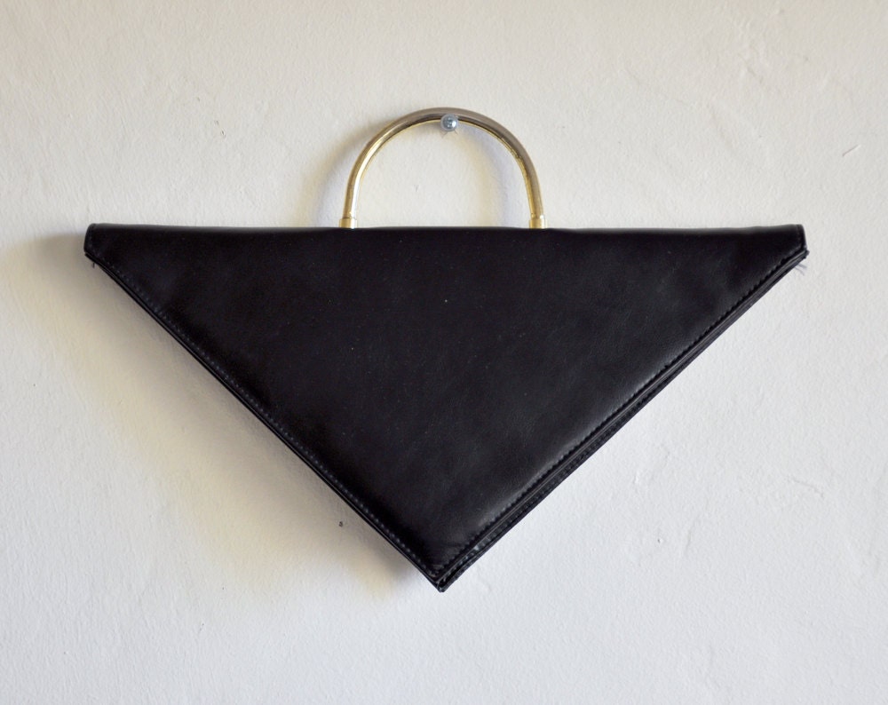 triangle purse / geometric pocketbook / clutch / print /