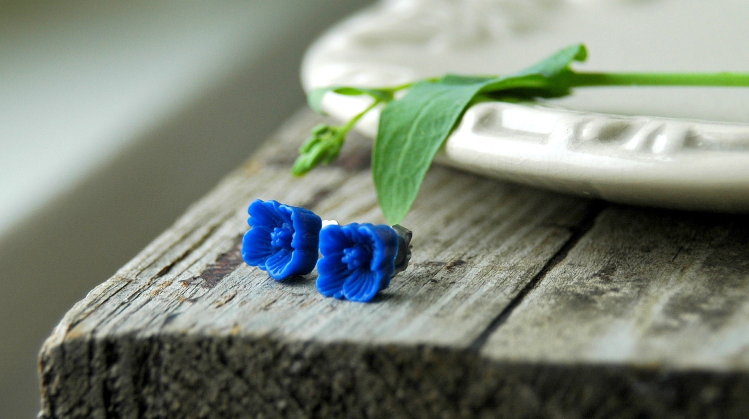 Royal Blue Buttercup . flower post earrings