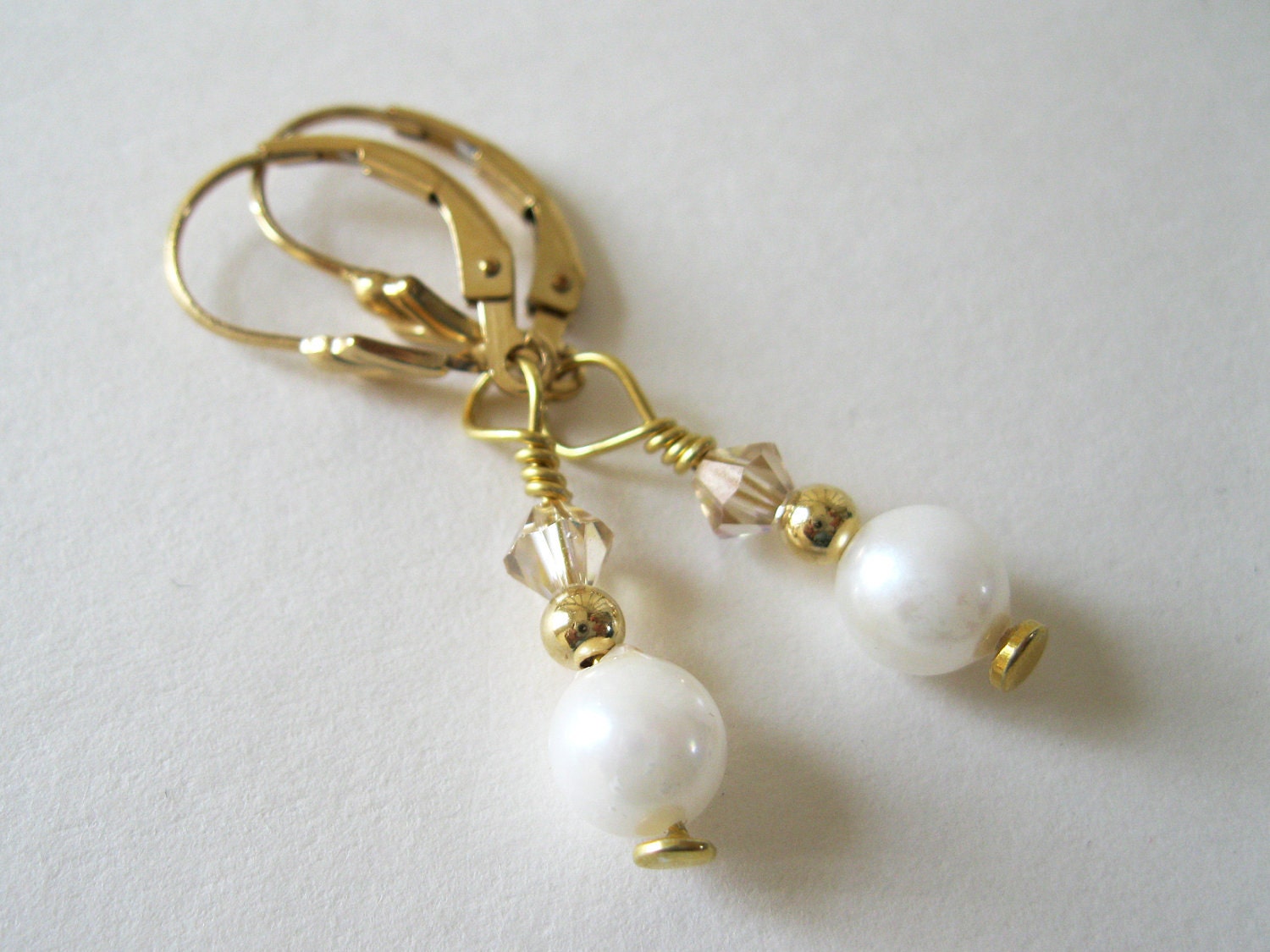 Creamy White Akoya Round Saltwater Pearl, Champange Swarovski Crystal and 14k Gold Filled earrings - UK Seller