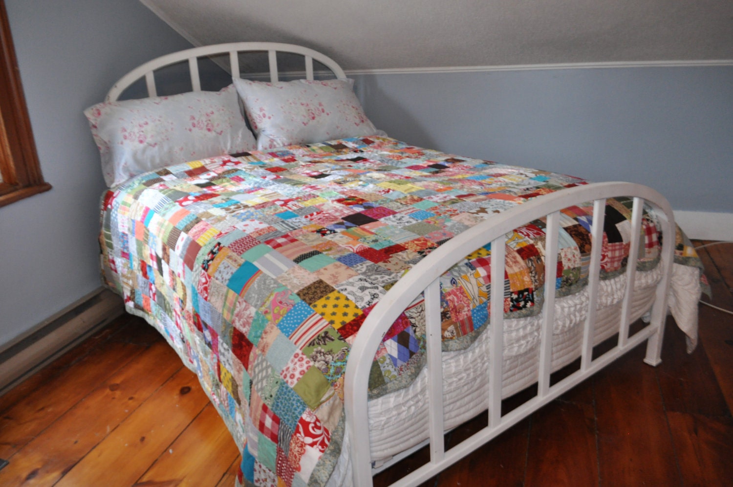 farmhouse quilt queen size colorful and charming