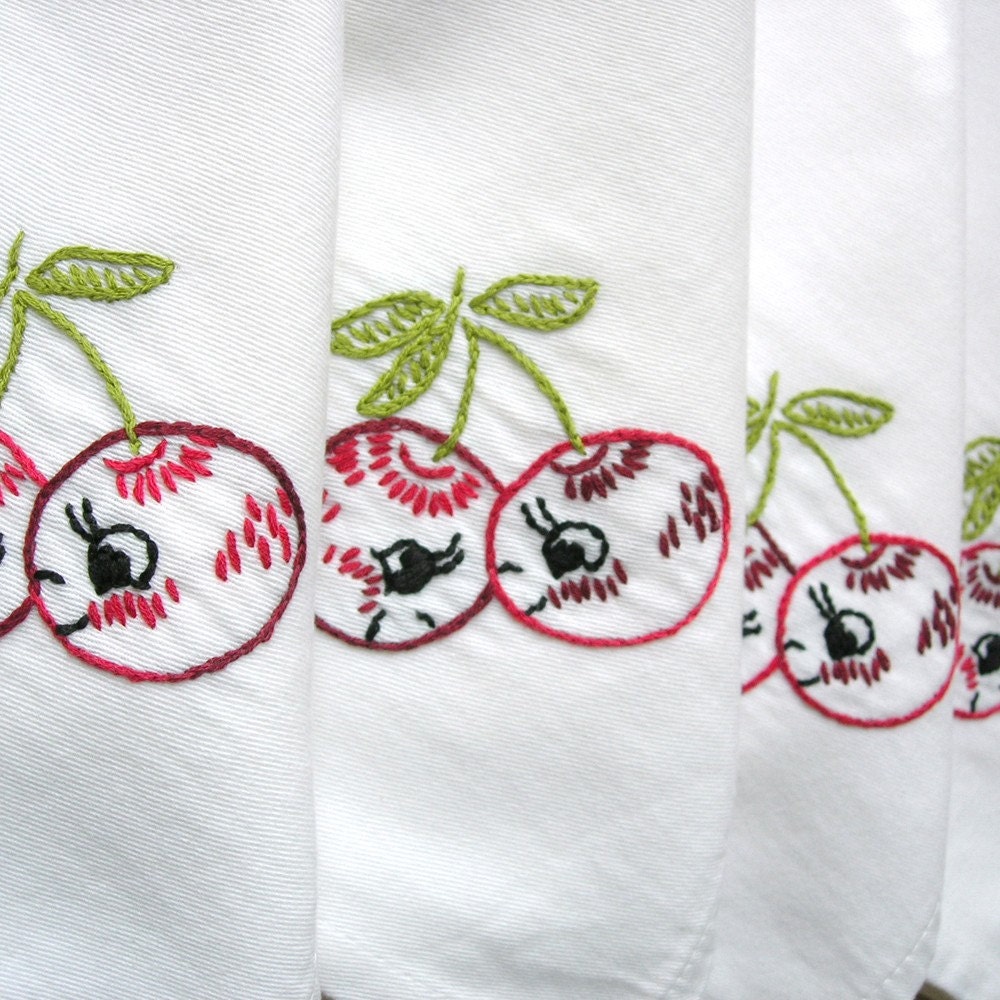 Happy Cherries - dinner napkins for four