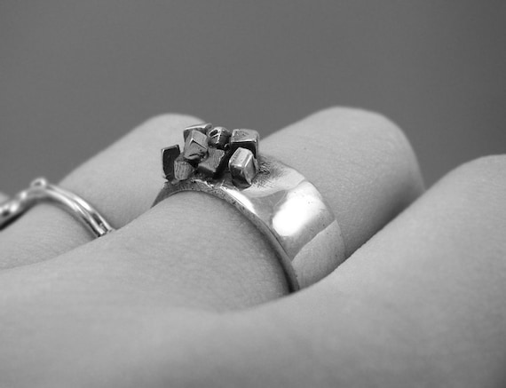 Piled up - sterling silver ring