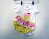 Vanilla Cupcake -  ruffle diaper covers - onesie - baby - toddler  - bloomers - girl - top - outfit - gift set