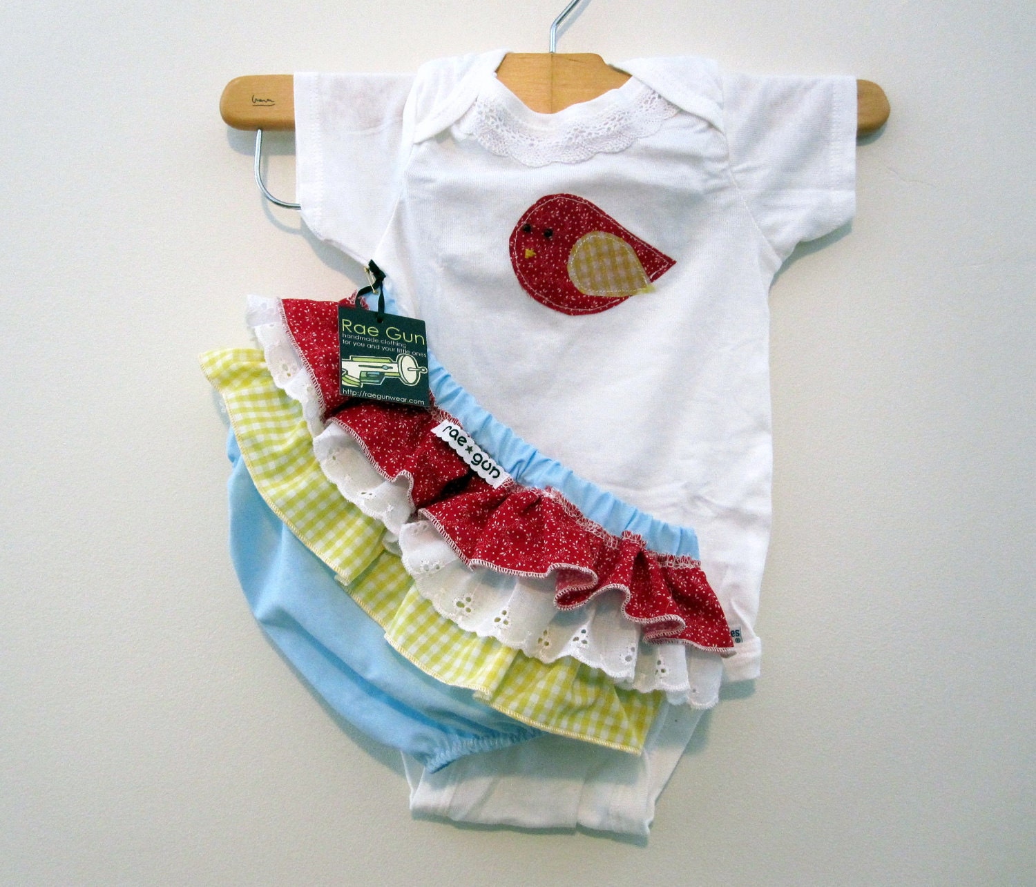 Girls Baby clothes - Onesie With Ruffled Bloomers with Red with Birds Gift Set