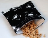 Dancing Dishes - Medium Reusable Sandwich Bag from green by mamamade